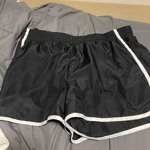 Juniors XL running shorts